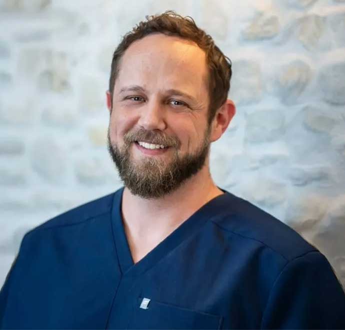 Dr. Tyler Bradshaw, D.C.